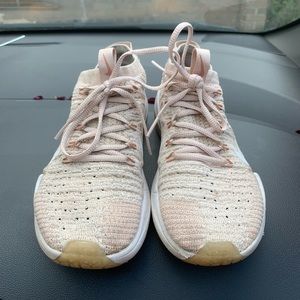 Nike Air Zoom Fearless Flyknit 2